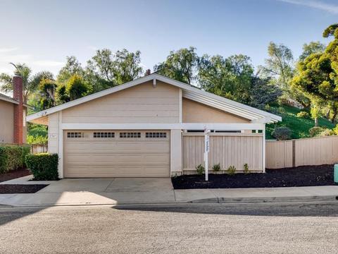 2369 Valley View Pl, Escondido, CA 92026 photo 1