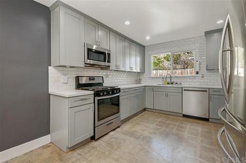 327 Foussat Rd, Oceanside, CA 92054 photo 4