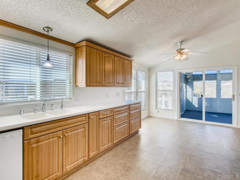 5220 Weymouth Way, Oceanside, CA 92057 photo 9