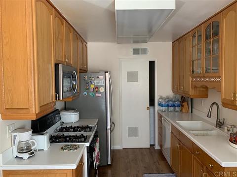 1186 Madera Ln, Vista, CA 92084 photo 6