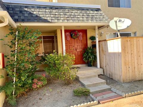 1186 Madera Ln, Vista, CA 92084 photo 3