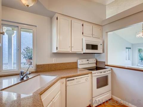1241 Longfellow Rd, Vista, CA 92081 photo 5