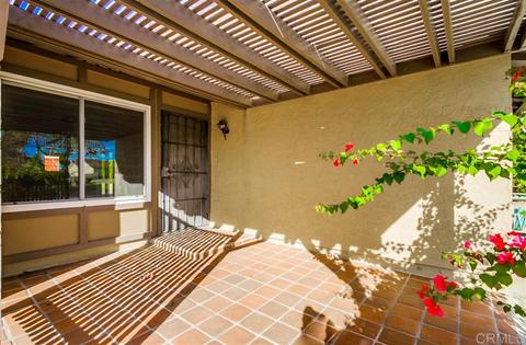 1561 Peacock Blvd, Oceanside, CA 92056 photo 3