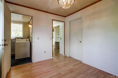 1561 Peacock Blvd, Oceanside, CA 92056 photo 10