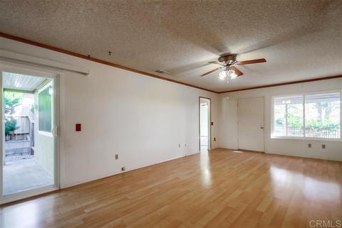 1561 Peacock Blvd, Oceanside, CA 92056 photo 5