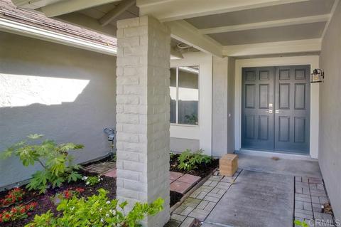 2051 Cima Ct, Carlsbad, CA 92009 photo 3