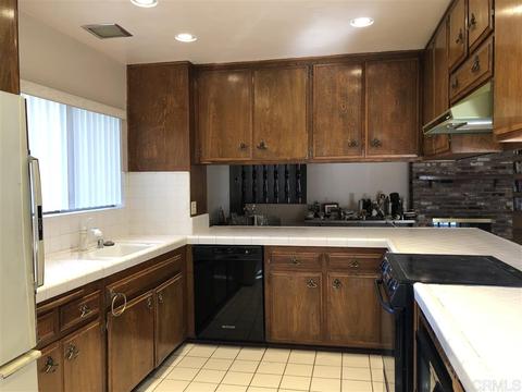 675 Tyrone, El Cajon, CA 92020 photo 16