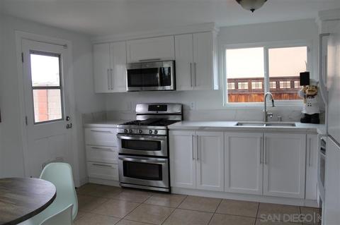 935 Beverly Ave, Imperial Beach, CA 91932 photo 2