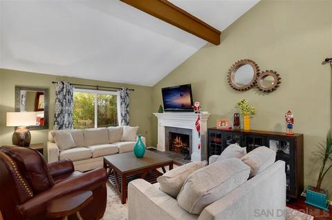 920 Felicidad Dr, Fallbrook, CA 92028 photo 4