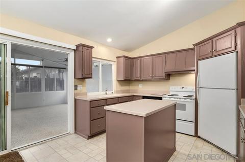 10735 Greencastle St, Santee, CA 92071 photo 5