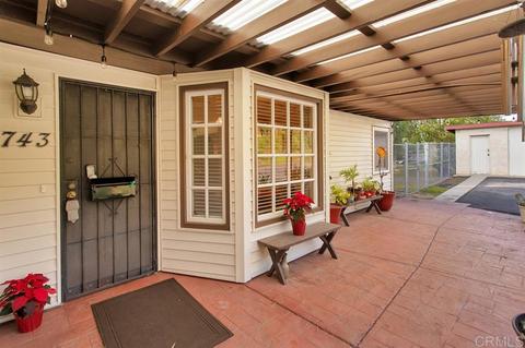 743 Copper Dr, Vista, CA 92083 photo 3