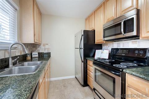 390 N 1st St #4, El Cajon, CA 92021 photo 5