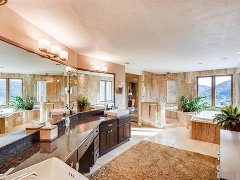 1044 Vista Valle Camino, Fallbrook, CA 92028 photo 12