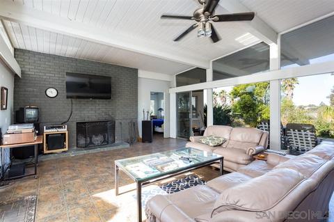 1918 Acacia Ln, Fallbrook, CA 92028 photo 2