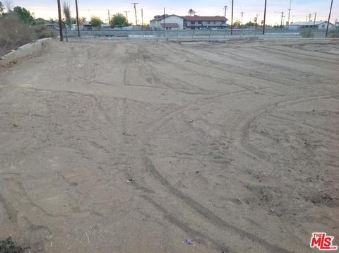 600 S New, El Centro, CA 92243 photo 3