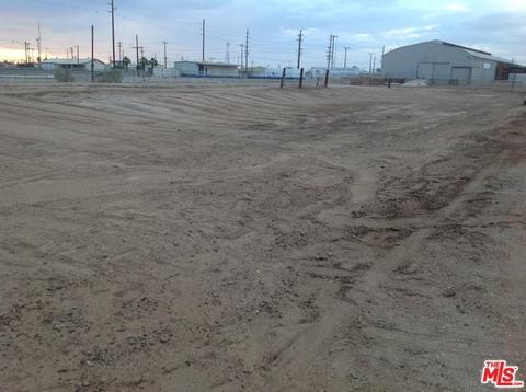 600 S New, El Centro, CA 92243 photo 2