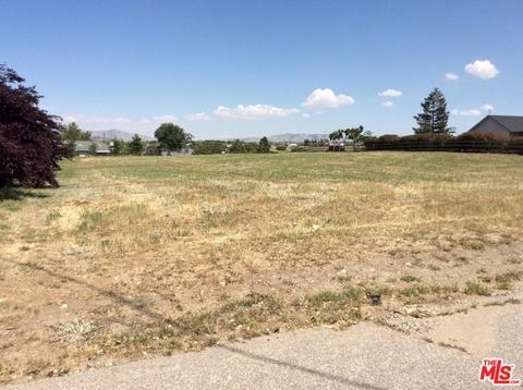 21760 San Gabriel Dr, Tehachapi, CA 93561 photo 2