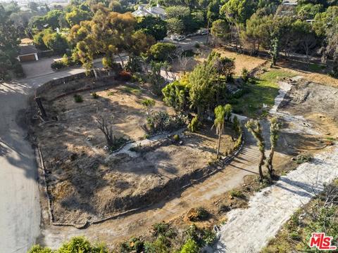 6556 Wandermere, Malibu, CA 90265 photo 2