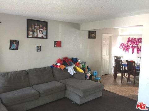 200 E 221st St, Carson, CA 90745 photo 4