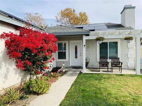 418 Creek Rd, Oceanside, CA 92058 photo 2