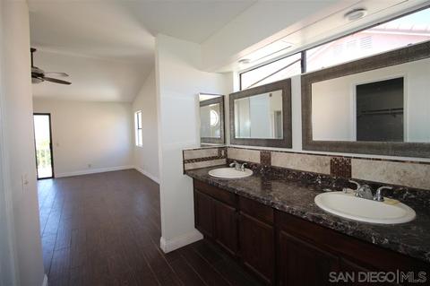 3802 Carnegie Dr, Oceanside, CA 92056 photo 14