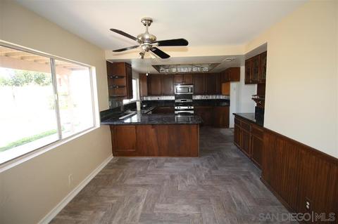 3802 Carnegie Dr, Oceanside, CA 92056 photo 9