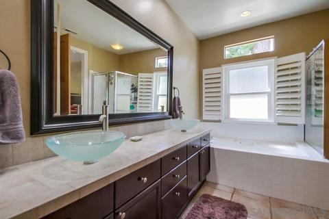 2302 Fallbrook Pl, Escondido, CA 92027 photo 12