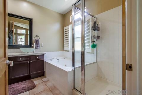 2302 Fallbrook Pl, Escondido, CA 92027 photo 13