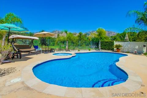 2302 Fallbrook Pl, Escondido, CA 92027 photo 22