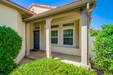 2302 Fallbrook Pl, Escondido, CA 92027 photo 2