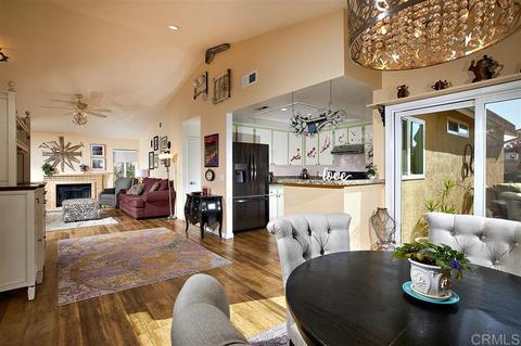 1624 Jonathon St, Vista, CA 92083 photo 4