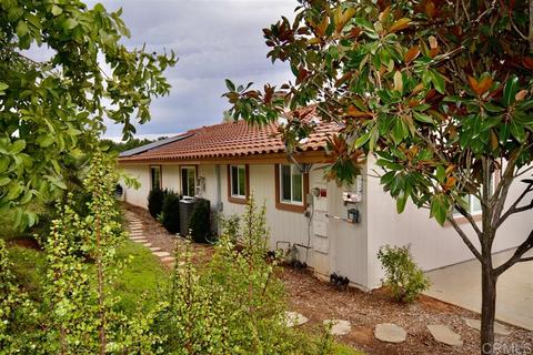 611 W W Fig St, Fallbrook, CA 92028 photo 4