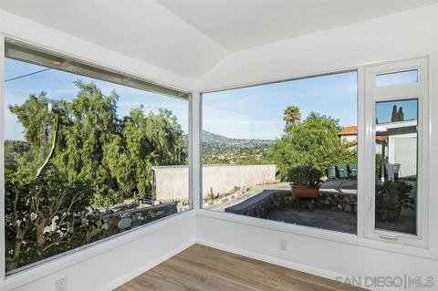 9304 Crest Dr, Spring Valley, CA 91977 photo 8