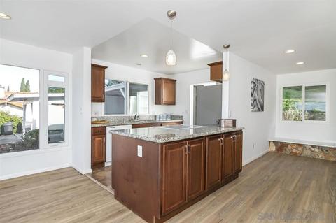 9304 Crest Dr, Spring Valley, CA 91977 photo 12