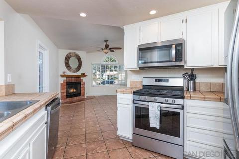 1309 Powell Rd, Oceanside, CA 92056 photo 8