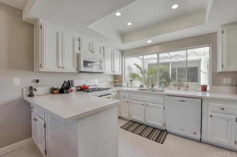 4822 Galicia Way, Oceanside, CA 92056 photo 8