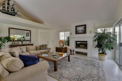 4822 Galicia Way, Oceanside, CA 92056 photo 4