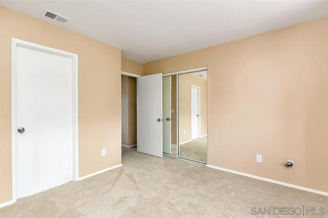 1438 Golfcrest Pl, Vista, CA 92081 photo 15