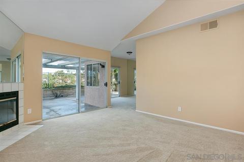 1438 Golfcrest Pl, Vista, CA 92081 photo 10