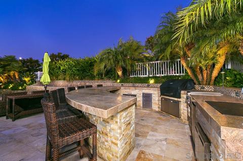 705 Midori Ct, Solana Beach, CA 92075 photo 4