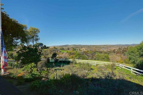 825 Evergreen Ln, Vista, CA 92084 photo 22