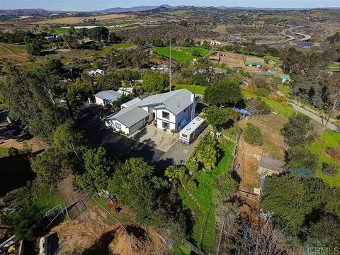 825 Evergreen Ln, Vista, CA 92084 photo 20