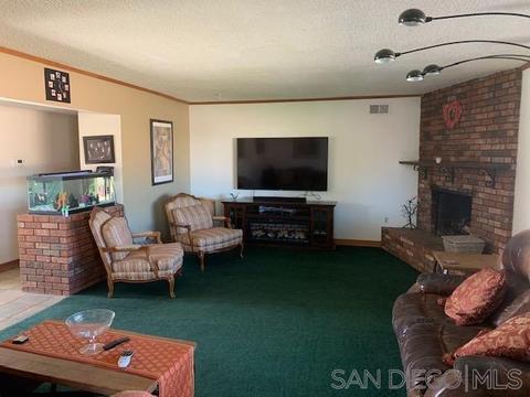 582 E Valencia St, Rialto, CA 92376 photo 7