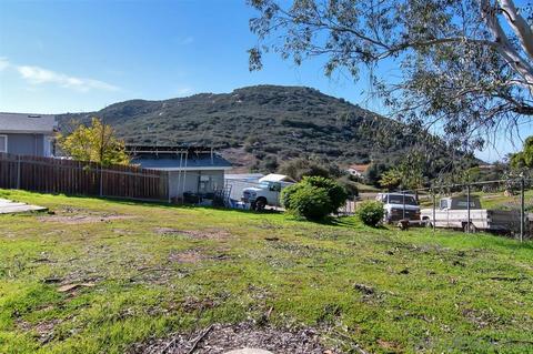 105 Vista Way, El Cajon, CA 92021 photo 3