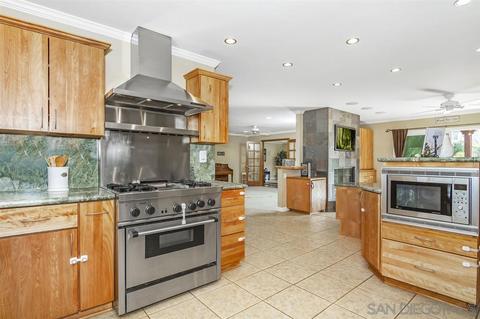 2625 Glenridge Rd, Escondido, CA 92027 photo 9