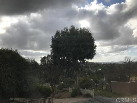 602 Sunrise Dr E, Vista, CA 92084 photo 15