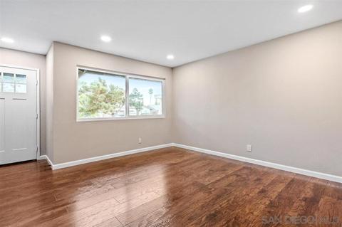 202 Mckinley St, Oceanside, CA 92057 photo 2