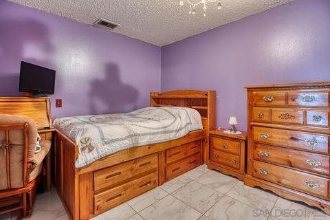 2088 Greenbrier Dr, Oceanside, CA 92054 photo 16