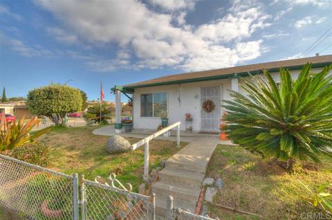 5008 El Mirlo Dr, Oceanside, CA 92057 photo 3