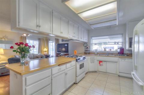 5008 El Mirlo Dr, Oceanside, CA 92057 photo 4